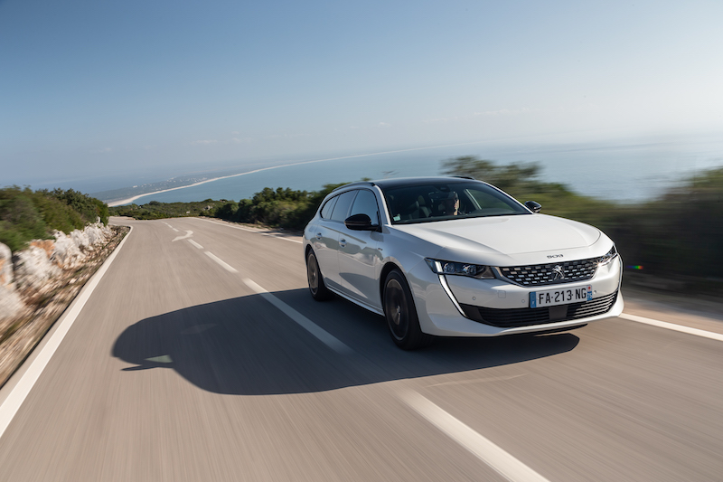 Nuova Peugeot 508 SW: la sfida al conformismo Nuova Peugeot 508 SW: la sfida al conformismo