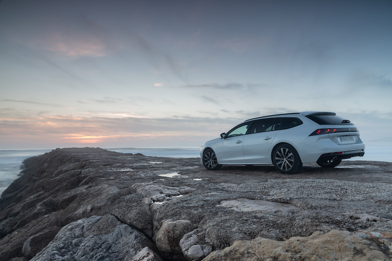 Nuova Peugeot 508 SW: la sfida al conformismo Nuova Peugeot 508 SW: la sfida al conformismo