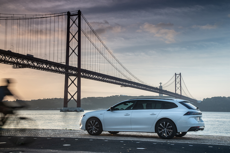 Nuova Peugeot 508 SW: la sfida al conformismo Nuova Peugeot 508 SW: la sfida al conformismo
