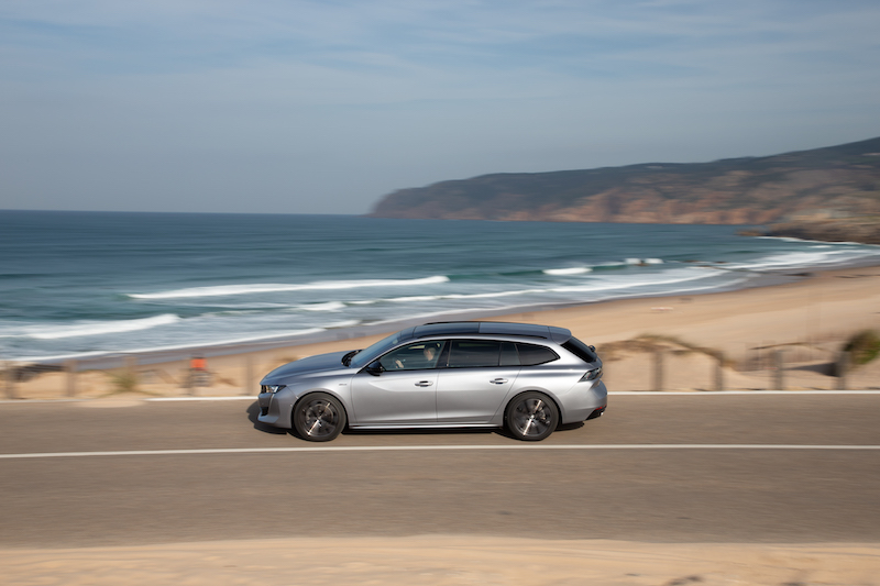Nuova Peugeot 508 SW: la sfida al conformismo Nuova Peugeot 508 SW: la sfida al conformismo