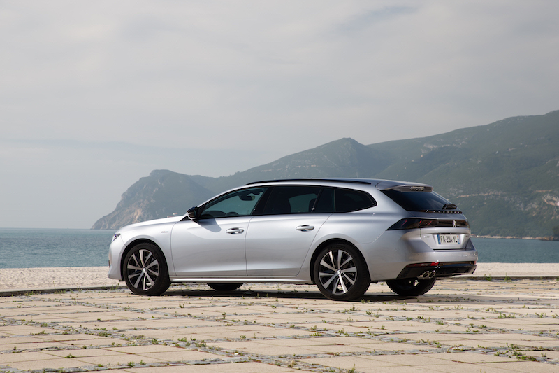 Nuova Peugeot 508 SW: la sfida al conformismo Nuova Peugeot 508 SW: la sfida al conformismo