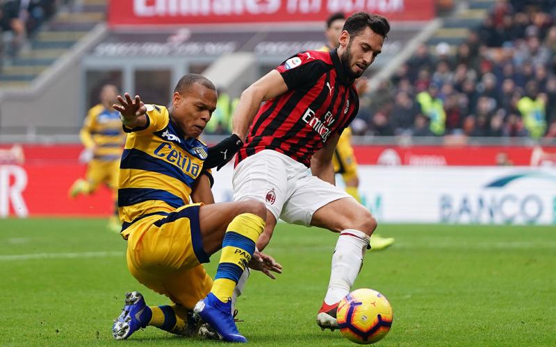 Milan-Parma 2-1, Abate super da centrale. Gattuso: “Si merita queste prestazioni” Milan-Parma 2-1, Abate super da centrale. Gattuso: “Si merita queste prestazioni”