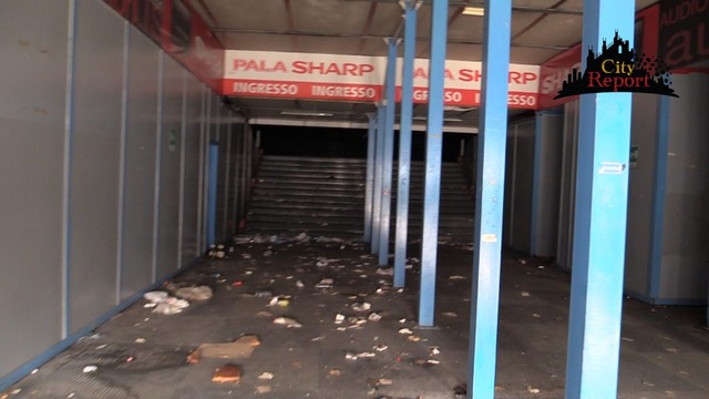 Milano,dentro al Palasharp dove dormono le tante Desiree schiave dei nigeriani