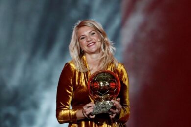 “Sai twerkare?”: la richiesta sessista al primo Pallone d’Oro femminile