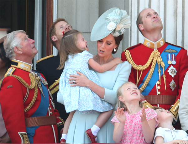 Meghan Markle Harry, il super gossip sul loro royal baby. ROYAL FAMILY NEWS