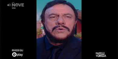 Crozza/Salvini in diretta su Facebook svela tutte le operazioni della Polizia