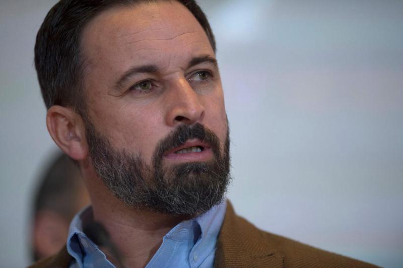 Spagna, dall’Andalusia torna l’ultradestra franchista. Chi è il leader Abascal Spagna, dall’Andalusia torna l’ultradestra franchista. Chi è il leader Abascal