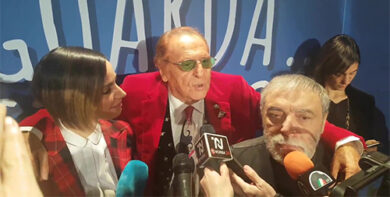 Renzo Arbore racconta ‘Guarda… Stupisci’ su Rai 2