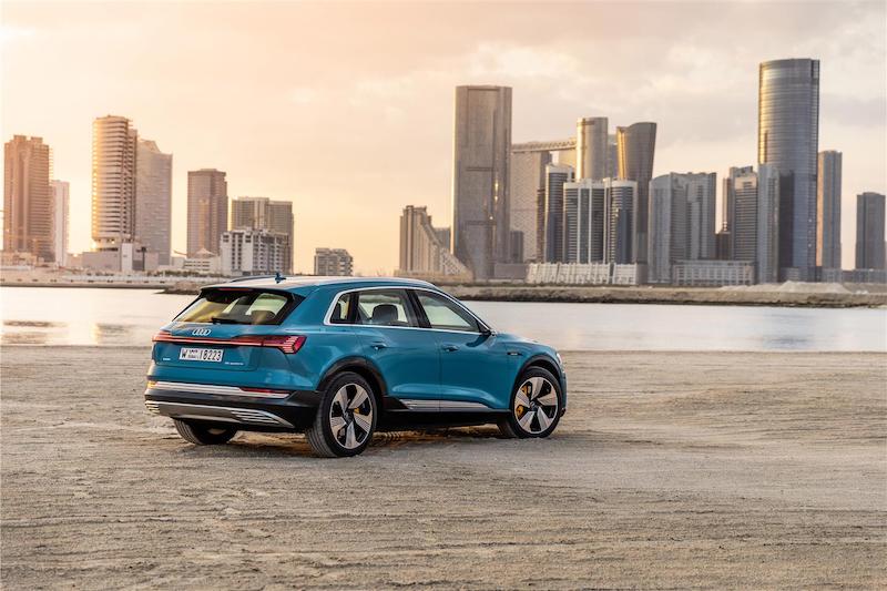 Audi e-tron: debutta il primo SUV 100% elettrico