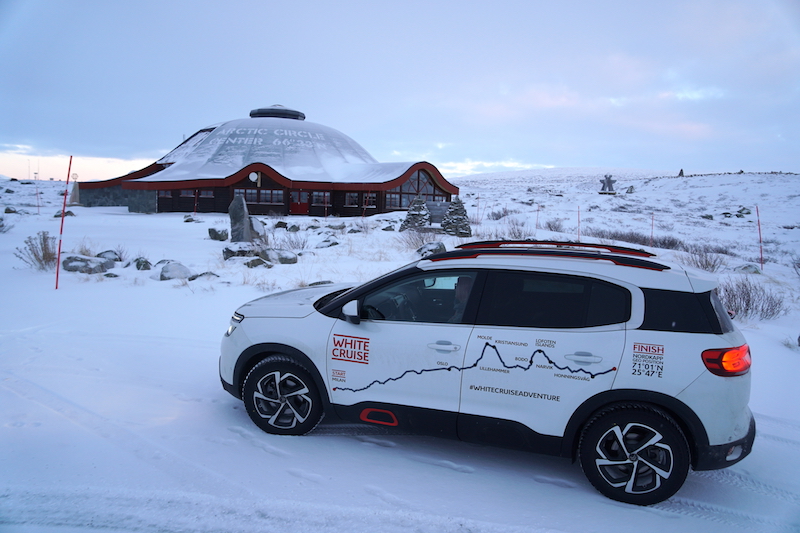 La Citroën C5 Aircross raggiunge il Circolo Polare Artico La Citroën C5 Aircross raggiunge il Circolo Polare Artico