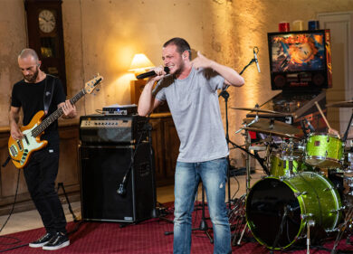 Nero a Metà contro X-Factor, Piazza Pulita, W L’Italia e Mai dire Talk