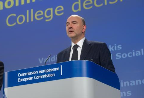 Manovra, Moscovici: riduzione deficit Italia non sufficiente Manovra, Moscovici: riduzione deficit Italia non sufficiente