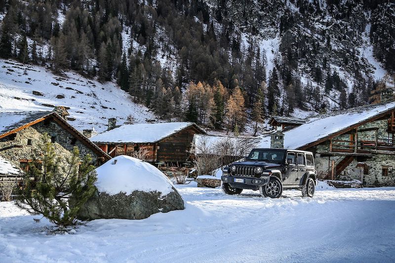 Jeep ha scelto CampZero, quale sede esclusiva del “Jeep Winter Experience”. Jeep ha scelto CampZero, quale sede esclusiva del “Jeep Winter Experience”.