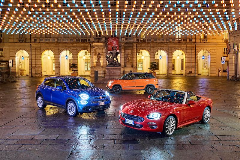 Fiat sfila tra le “Luci d’Artista” Fiat sfila tra le “Luci d’Artista”