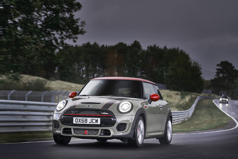 MINI John Cooper Works, da marzo arriva l’Euro 6d-Temp