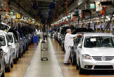 Volkswagen taglia settemila posti di lavoro