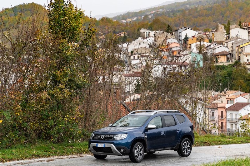 Dacia Duster : arriva la versione GPL Dacia Duster : arriva la versione GPL