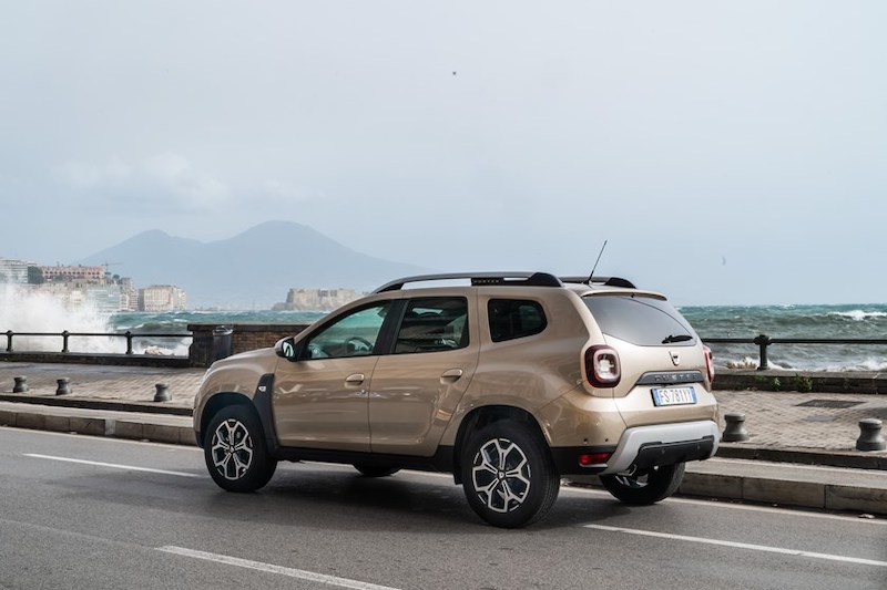 Dacia Duster : arriva la versione GPL Dacia Duster : arriva la versione GPL