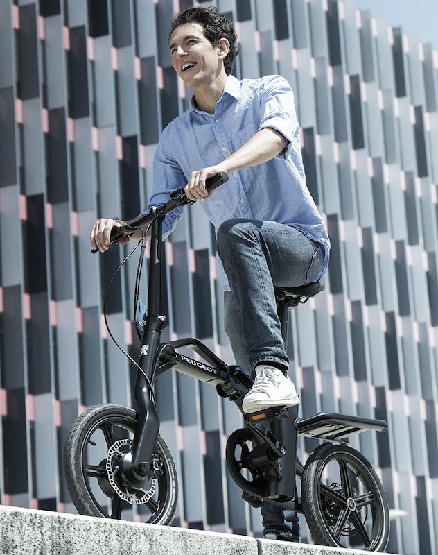La bici PEUGEOT eF01, rivoluziona il concetto di mobiltà elettrica La bici PEUGEOT eF01, rivoluziona il concetto di mobiltà elettrica
