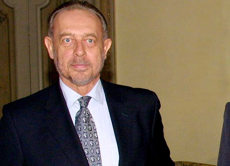 Amedeo di Savoia choc: “La nostra società sotto l’attacco delle Istituzioni” Amedeo di Savoia choc: “La nostra società sotto l’attacco delle Istituzioni”