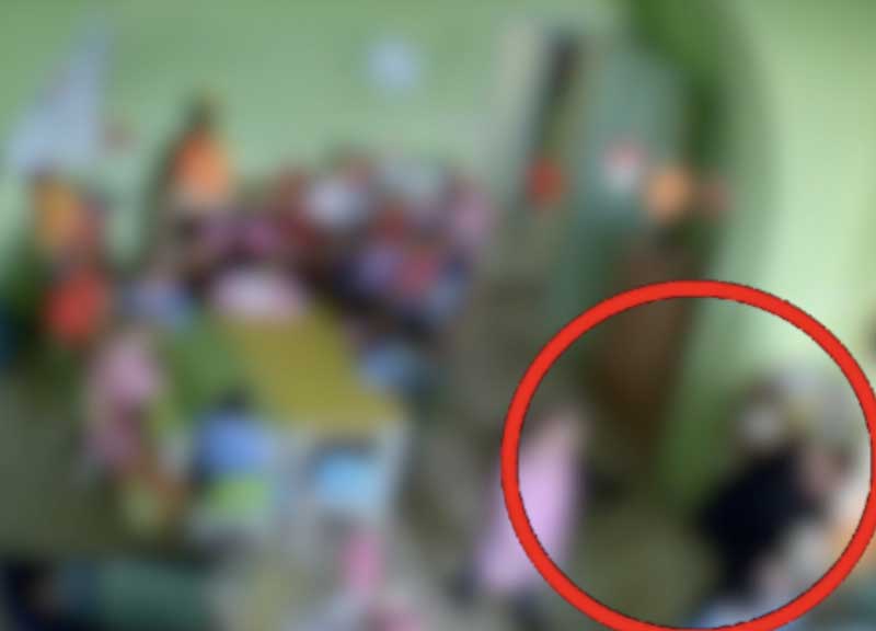 Castelli Romani, botte e insulti ai bimbi: 4 arresti nell’asilo degli orrori Castelli Romani, botte e insulti ai bimbi: 4 arresti nell’asilo degli orrori