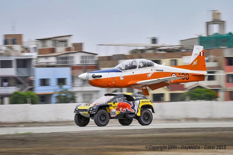 Dakar 2019, Tappa 1 – Inizio cauto per Loeb e la Peugeot Dakar 2019, Tappa 1 – Inizio cauto per Loeb e la Peugeot