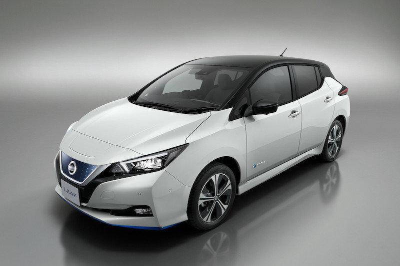 Nuova Nissan Leaf 3.Zero, l’elettrica con un autonomia di 385 km Nuova Nissan Leaf 3.Zero, l’elettrica con un autonomia di 385 km
