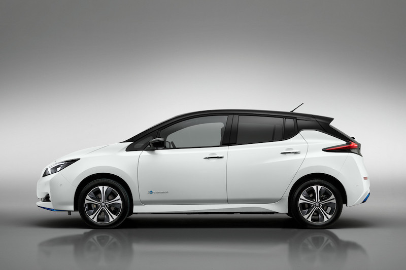 Nuova Nissan Leaf 3.Zero, l’elettrica con un autonomia di 385 km Nuova Nissan Leaf 3.Zero, l’elettrica con un autonomia di 385 km