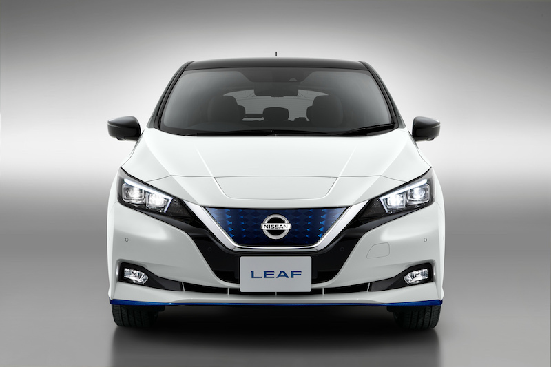 Nuova Nissan Leaf 3.Zero, l’elettrica con un autonomia di 385 km Nuova Nissan Leaf 3.Zero, l’elettrica con un autonomia di 385 km
