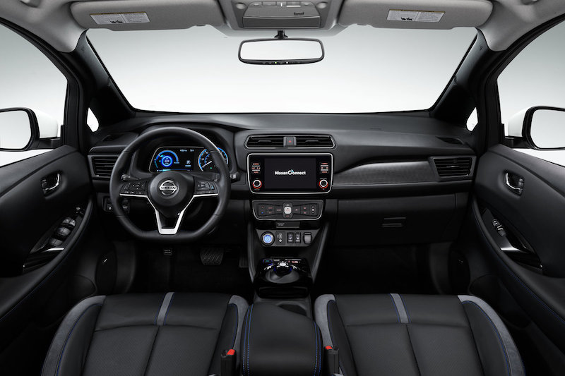 Nuova Nissan Leaf 3.Zero, l’elettrica con un autonomia di 385 km Nuova Nissan Leaf 3.Zero, l’elettrica con un autonomia di 385 km