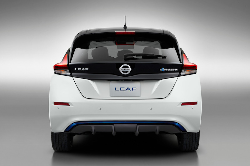 Nuova Nissan Leaf 3.Zero, l’elettrica con un autonomia di 385 km Nuova Nissan Leaf 3.Zero, l’elettrica con un autonomia di 385 km