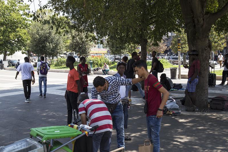 Migranti, 14 ragazzi cercano famiglia: contributi e corsi di formazione Migranti, 14 ragazzi cercano famiglia: contributi e corsi di formazione