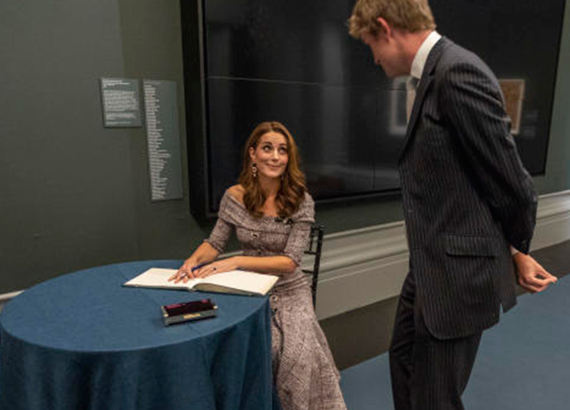 Kate Middleton, Meghan Markle e quei regali di compleanno… ROYAL FAMILY NEWS Kate Middleton, Meghan Markle e quei regali di compleanno… ROYAL FAMILY NEWS