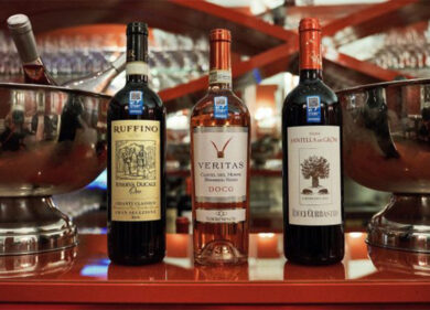 Blockchain: le prime tre bottiglie di vino verificate in Italia con My Story