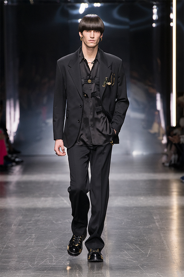 VERSACE UOMO AUTUNNO-INVERNO 2019 VERSACE UOMO AUTUNNO-INVERNO 2019