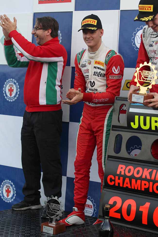 Schumacher, Mick (figlio di Michael) vicino alla Ferrari