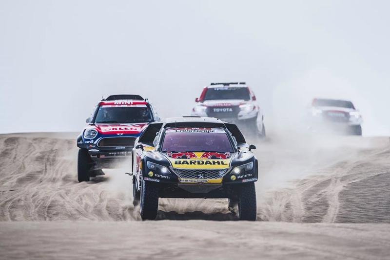 Dakar 2019, Tappa 10, La coppia Peugeot Loeb-Elena è a podio Dakar 2019, Tappa 10, La coppia Peugeot Loeb-Elena è a podio