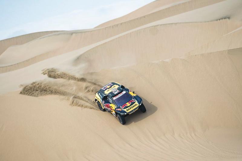 Dakar 2019, Tappa 10, La coppia Peugeot Loeb-Elena è a podio Dakar 2019, Tappa 10, La coppia Peugeot Loeb-Elena è a podio
