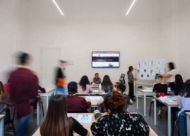 Iuad Napoli, quando la moda è arte, design, architettura, comunicazione visiva