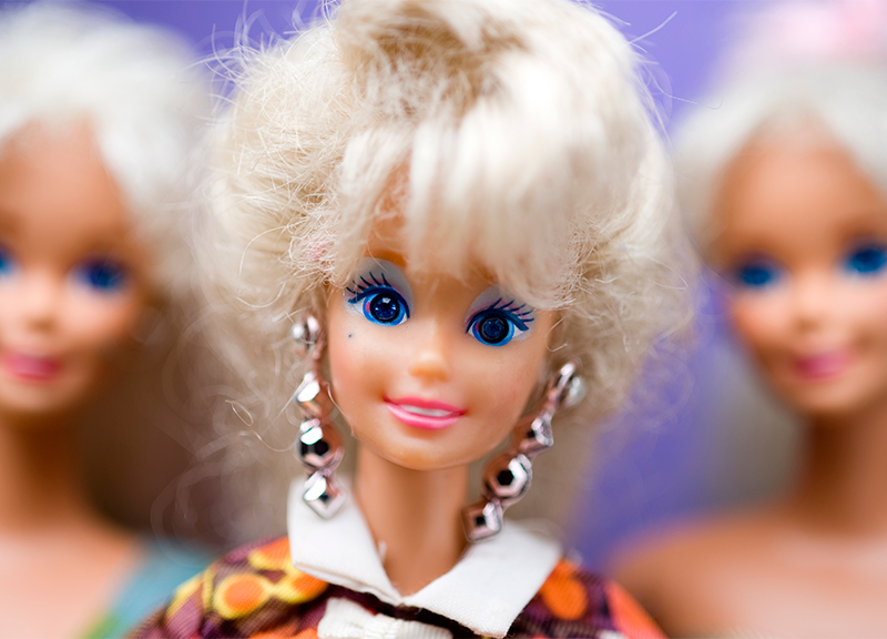 Barbie compie 60 anni: sfila a Pitti Bimbo e diventa film Barbie compie 60 anni: sfila a Pitti Bimbo e diventa film
