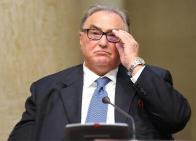 “Corriere? C’è chi vuole un nuovo Monti e l’Italia sempre vassalla dell’Ue”