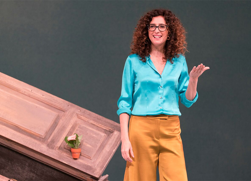 Teresa Mannino a teatro con “Sento girare la terra” Teresa Mannino a teatro con “Sento girare la terra”