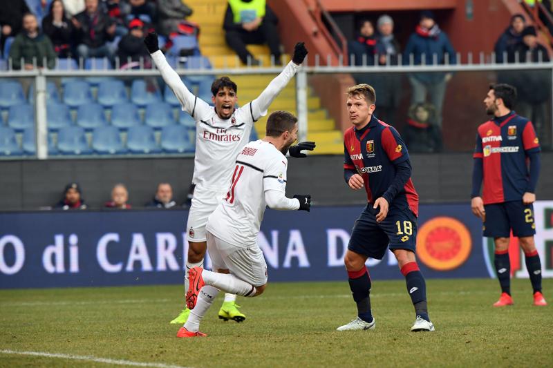 Genoa-Milan 0-2, Borini-Suso lanciano i rossoneri. Donnarumma: “Obiettivo quarto posto” Genoa-Milan 0-2, Borini-Suso lanciano i rossoneri. Donnarumma: “Obiettivo quarto posto”