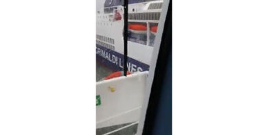 Scontro tra due traghetti nel porto di Olbia