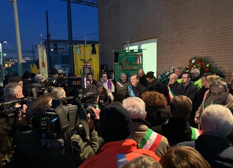 Strage di Pioltello, ricordo un anno dopo. Toninelli: “Dov’è Salvini?” VIDEO Strage di Pioltello, ricordo un anno dopo. Toninelli: “Dov’è Salvini?” VIDEO