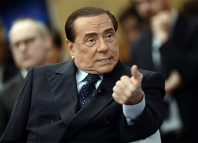 Berlusconi: ”Pensione di mille euro per mamme dai 27 anni, si puà fare”