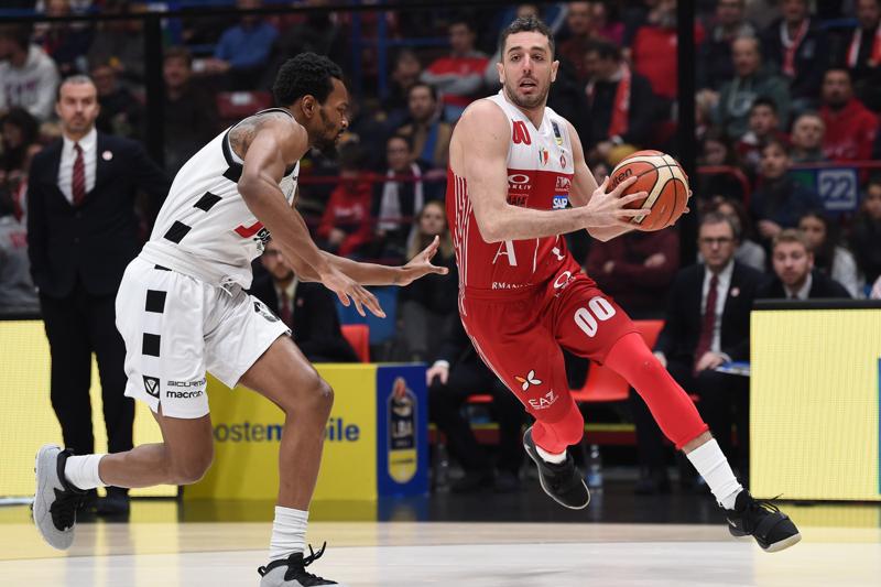 Olimpia Milano-Virtus Bologna 94-75 Pianigiani: “Record di quintetti mai schierati”