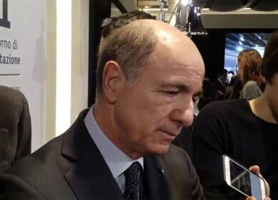 Passera mette gli occhi su Condotte. Il banchiere in manovra con i fondi