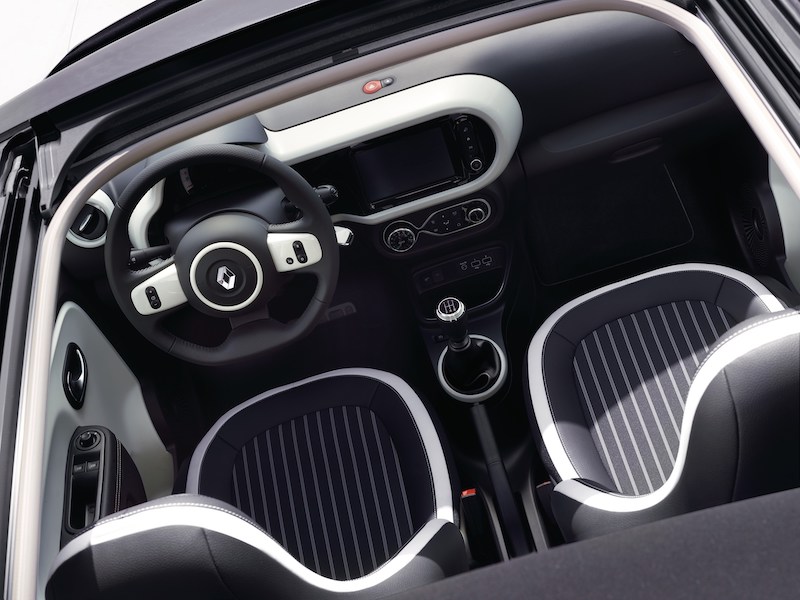 Renault Twingo: la piccola citycar si rinnova Renault Twingo: la piccola citycar si rinnova