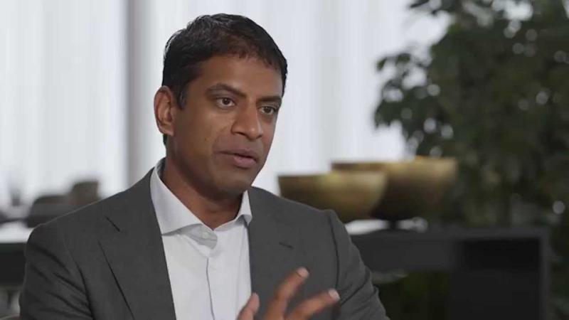 Il CEO Vas Narashimian: Le strategie di Novartis per un altro decennio al top Il CEO Vas Narashimian: Le strategie di Novartis per un altro decennio al top